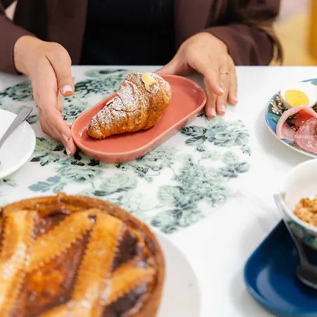 アパートホテル Manolita リミニ