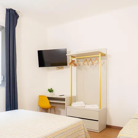 Manolita Aparthotel